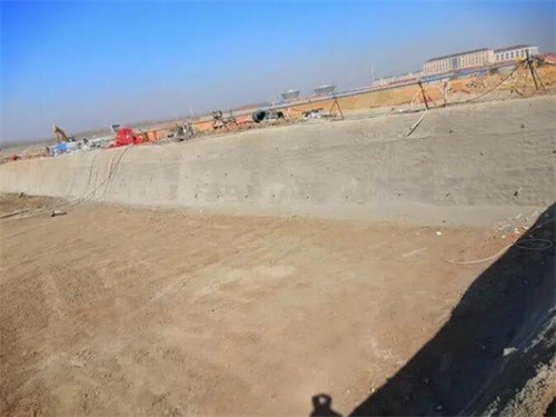 迭部高铁桩基础建设