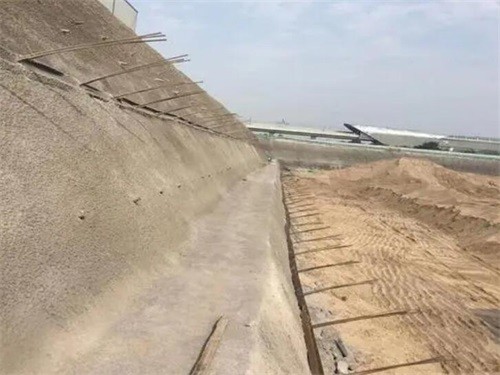 迭部河道边坡加固